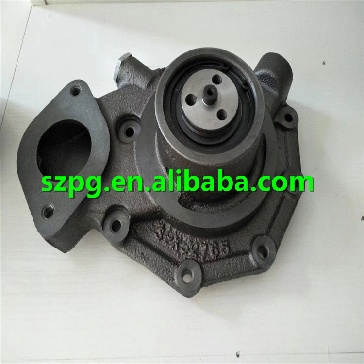 RE546906 Water Pump for JD Tractor